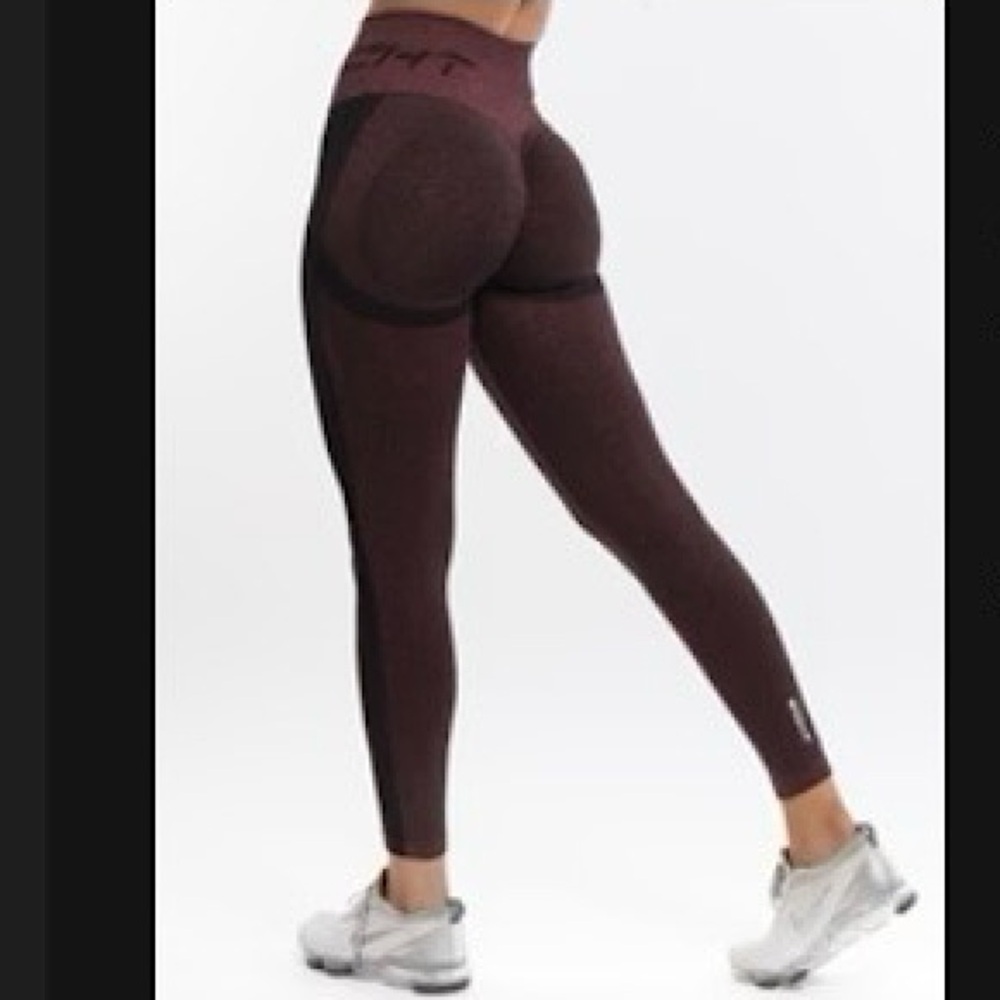 ✨ECHT Scrunch Leggings✨
